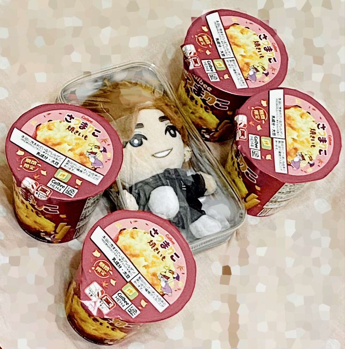 weuef1's tweet photo. 持ち主がとんでもない🍠狂のせいでさつまりこと共に祀られているウチのじゅリぬい見てくれ https://t.co/yMYjk2UKv2