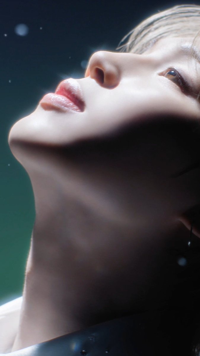 JAKSAL_5813's tweet photo. #JIMINxLADOR https://t.co/7PYad0mWW6