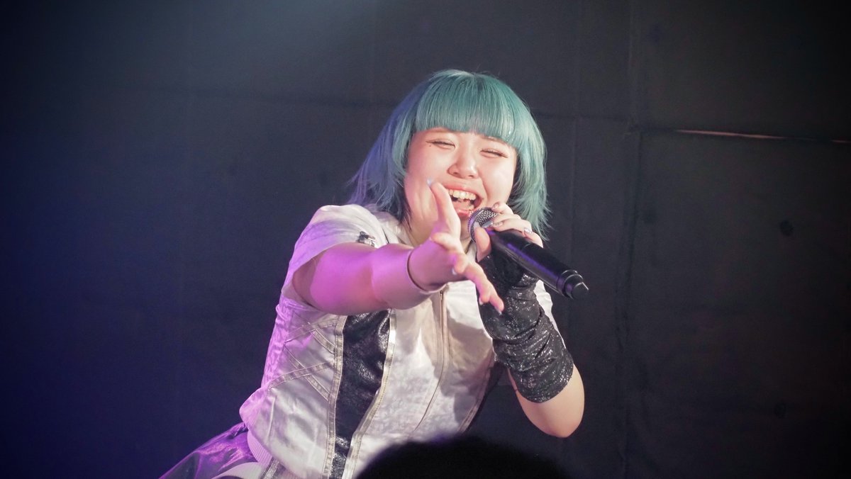 OnlyLikeShika's tweet photo. もうすぐこの笑顔が見れなくなると思うと寂しいな

#凛々しくも臨界に咲くARTERIA
#アルテリア
#すいまぁ〜
#臨界突破 https://t.co/C79nqUFJ1q