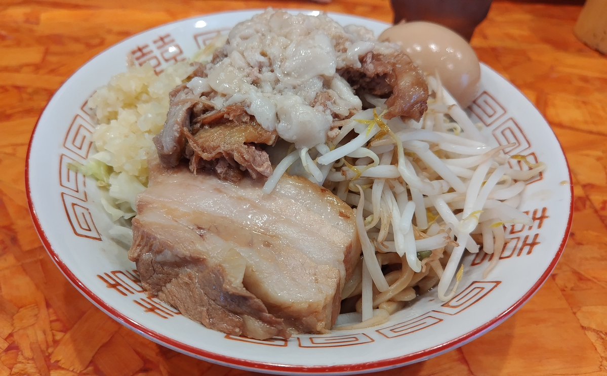 aquatrick's tweet photo. ギリギリ間に合った…!!!
こないだ、そろそろ武者郎食べたいねっ���話してたトコだったからめっちゃタイムリー(⁠ﾉ⁠◕⁠ヮ⁠◕⁠)⁠ﾉ⁠*⁠.⁠✧
病院の駐車場で気付いて良かったｧｱｱｧｱｱ危うく帰って食パン齧るトコだった https://t.co/AbDkxhVXkq