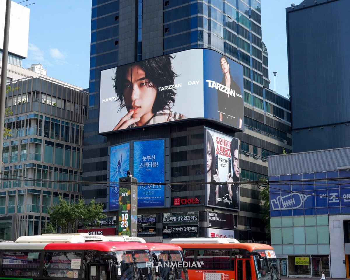 PLANMEDIA365's tweet photo. 🎂ALLDAY PROJECT 타잔 팬서포트 광고 ✨ 

📢 강남 씨티빌딩 전광판 
🗓️ 2026.09.27 (1일간)  
📩 https://t.co/U4dASHDkq5  

#ALLDAYPROJECT #올데이프로젝트 #ADP #타잔 #crush #올데프 #데이원 #DayOne  #강남씨티빌딩 #팬서포트 #PLANMEDIA https://t.co/wG97JD1W2Y