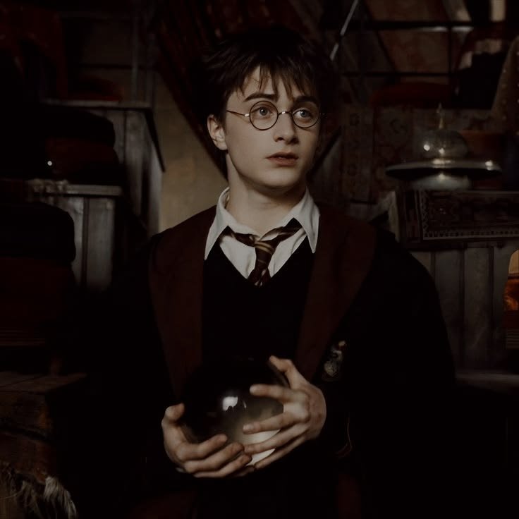 wizardchud's tweet photo. "Bro, stop being a homo, any woman could do that, you just need to do the best you can"

"That's my point Harry, modern women are evil. We need class warfare against females. An incel revolution." https://t.co/CcpQxY9YPf