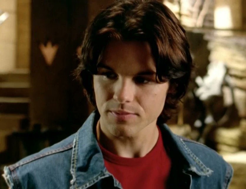 RangerFlash_'s tweet photo. I’ll be honest, after my rewatch, Conner just never felt like a leader to me 😭 He had the Red Ranger position, but I rarely felt like he was the one actually leading the team. I wanted more from him in that role. 

#PowerRangers #DinoThunder https://t.co/cCjCJCWQ4B