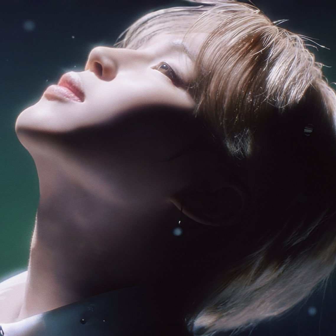 jiminticaI's tweet photo. jimin 2017                                 jimin 2026 https://t.co/vdUghUO3MF