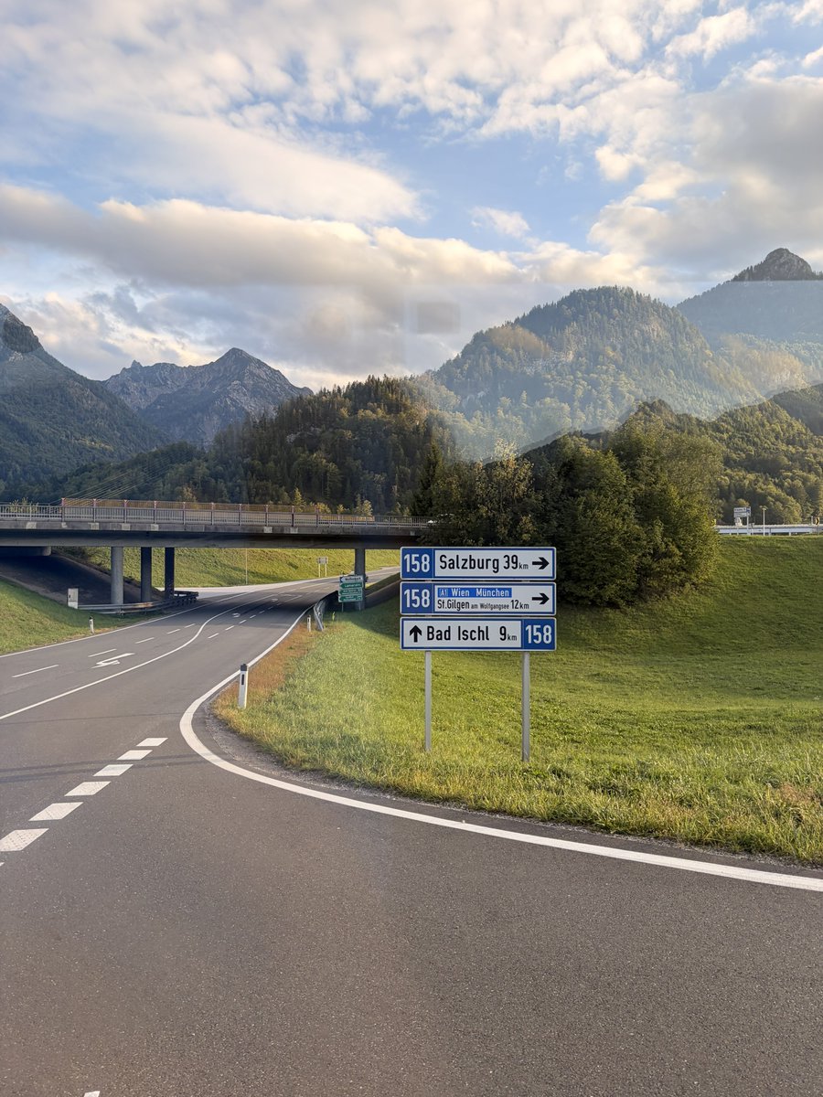 muskanv_'s tweet photo. A little slice of Austria 🇦🇹 https://t.co/kjl0g9w3dE