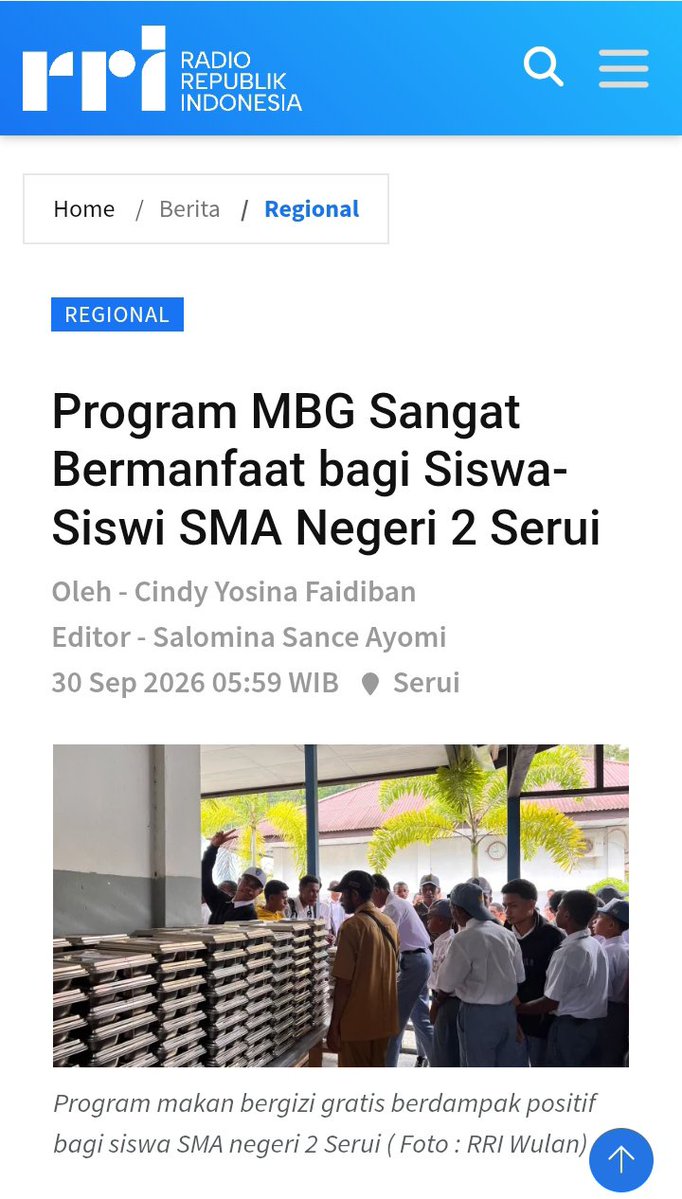 RiniSida's tweet photo. Gizi tercukupi, belajar pun makin bersemangat! 📚✨ Program Makan Bergizi Gratis (MBG) di SMAN 2 Serui dirasakan langsung manfaatnya oleh para siswa. https://t.co/cvZ1MS7KaC