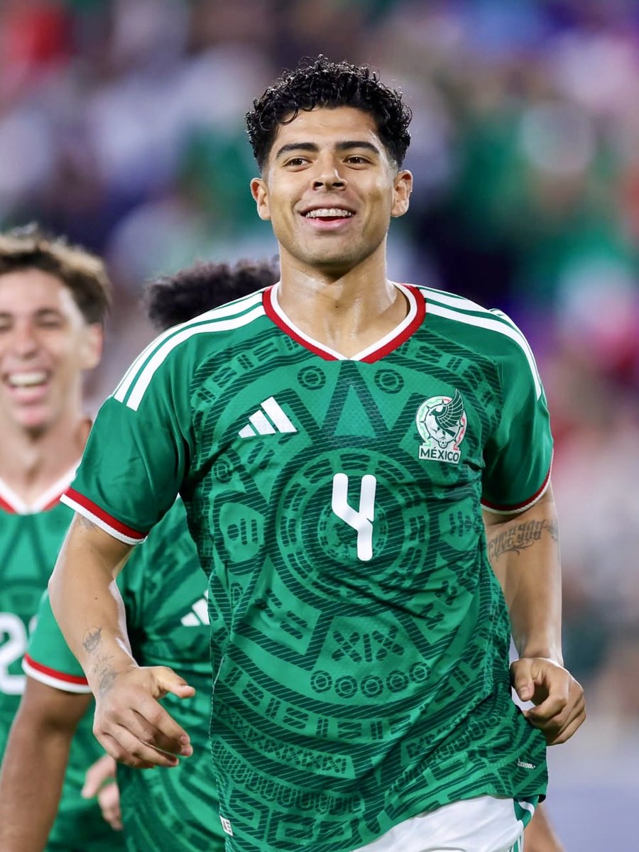 dlptlv's tweet photo. Víctor Guzmán marcó su primer gol con la Selección Mexicana. ¡Bien por el jugador de Rayados! 🤝🇲🇽 https://t.co/uzLjcrgp9N