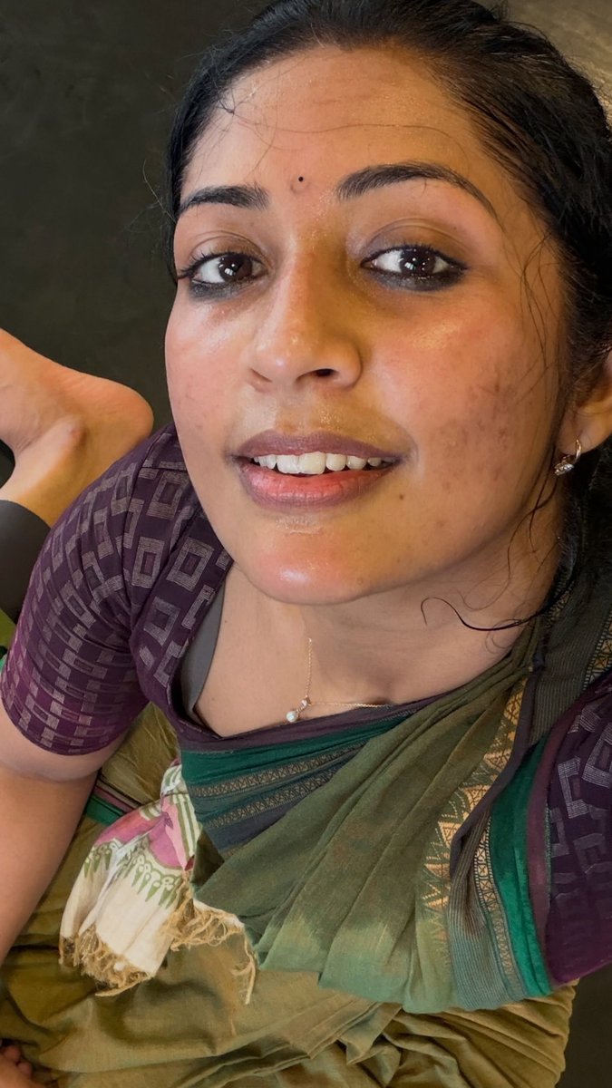 Dhruv_Arjunan's tweet photo. Navya Nair tiresless after dance practice.. ❤️💃 https://t.co/rygwv4XKk6