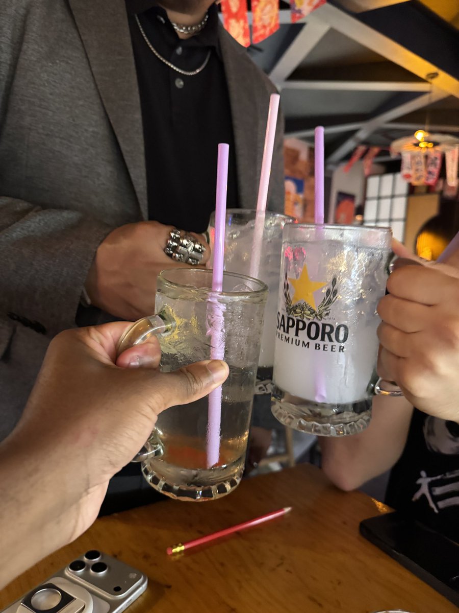 DookiLover's tweet photo. Tuesday Night with the salarymen https://t.co/iu9qTDRlU7