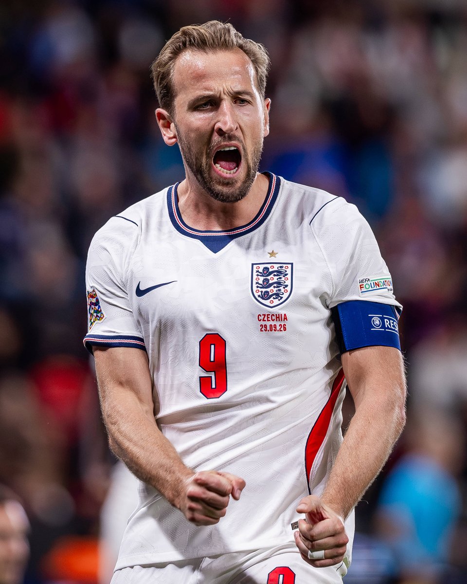 FCBayern's tweet photo. Another game, another Harry Kane goal 🤝🔥 https://t.co/8o0eE8uQ2m