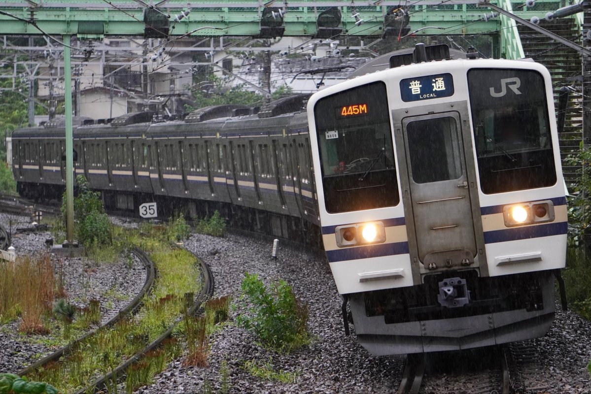 formalin913's tweet photo. 明日から新型電車がデビューで211系天国だった東線も今日でお終いらしいですね https://t.co/8BcGHwmNym