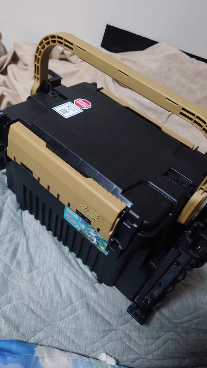 tsukki33s's tweet photo. エリアトラウト用に新しいおどうぐばこ買った！
圧倒的収納力…✨️ https://t.co/WnvxxpaAY5