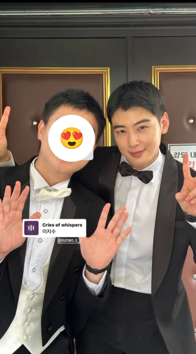 myeunwoo97's tweet photo. How can he be this handsome even while serving in the military? His aura is still glowing like crazy, making people even more jealous of those visuals😭🔥 https://t.co/4woLM7xPhx