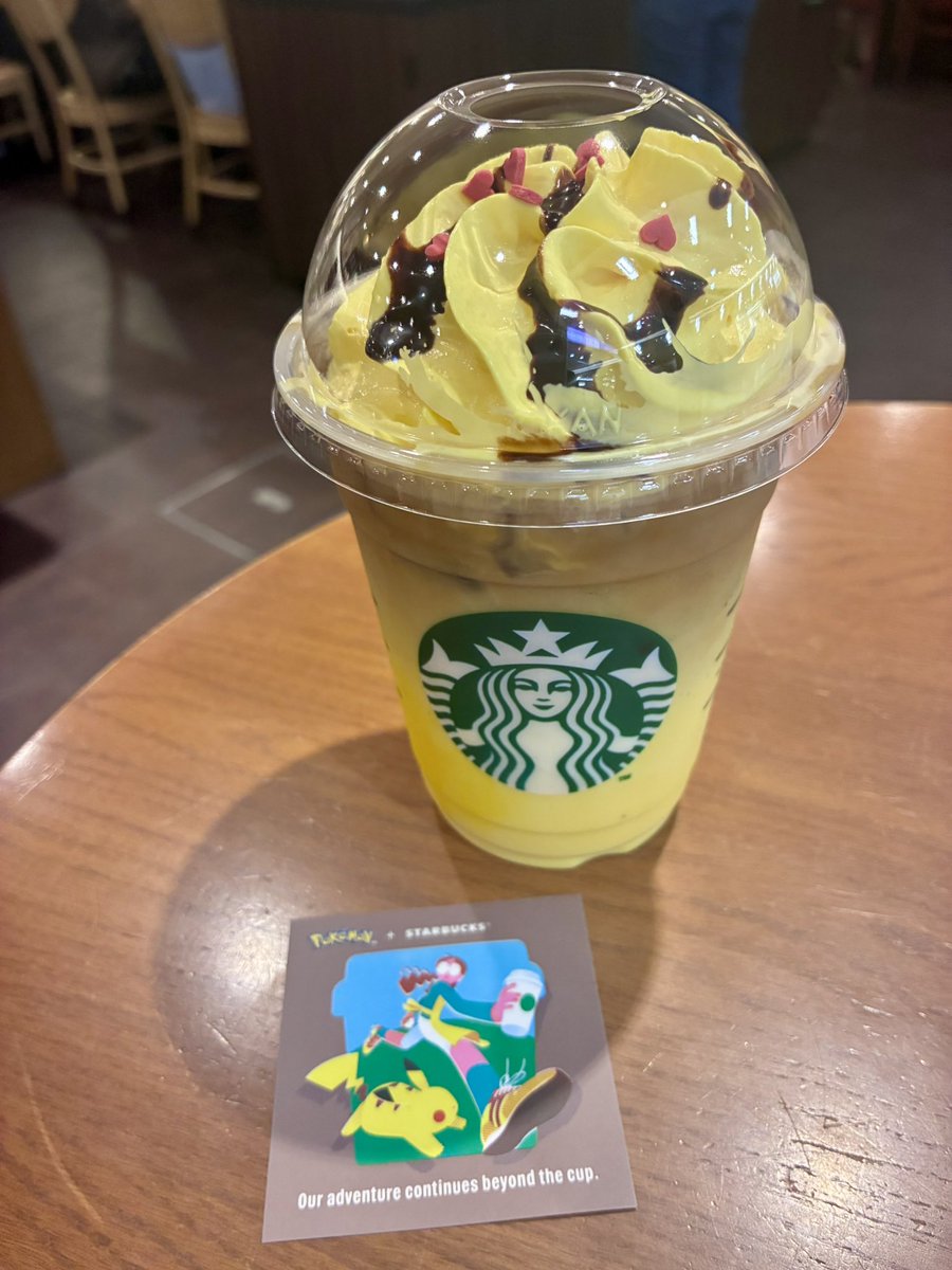 akink0_096's tweet photo. 今日から始まったポケモンとスタバのコラボ⚡️💛
ステッカーもgetだぜ！ https://t.co/ZJxWqWhYK0