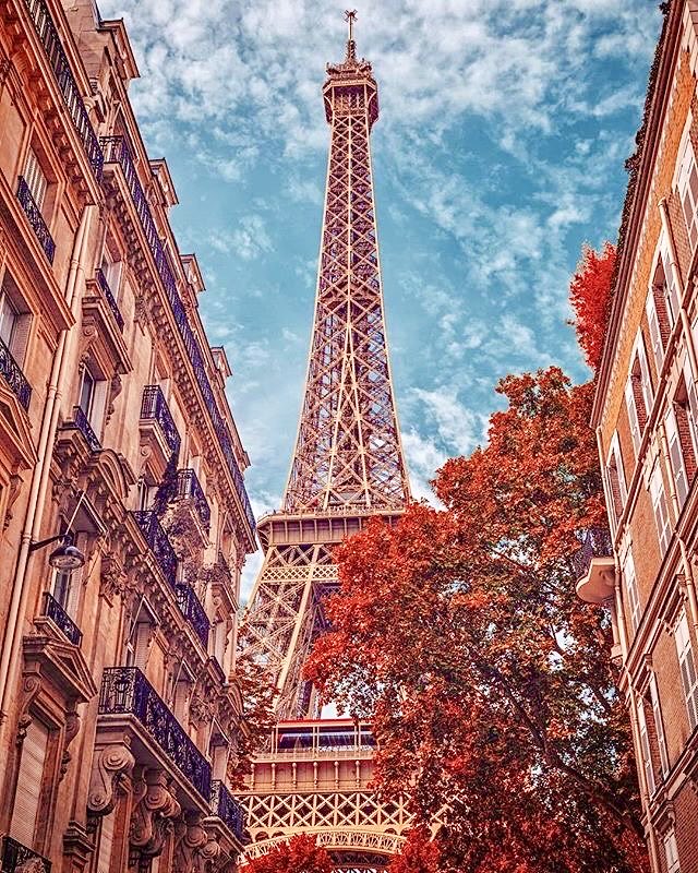 YuriaYoshimiya's tweet photo. 『エッフェル塔』パリ フランス🇫🇷🗼🍂 https://t.co/kef3Vk0Aqd