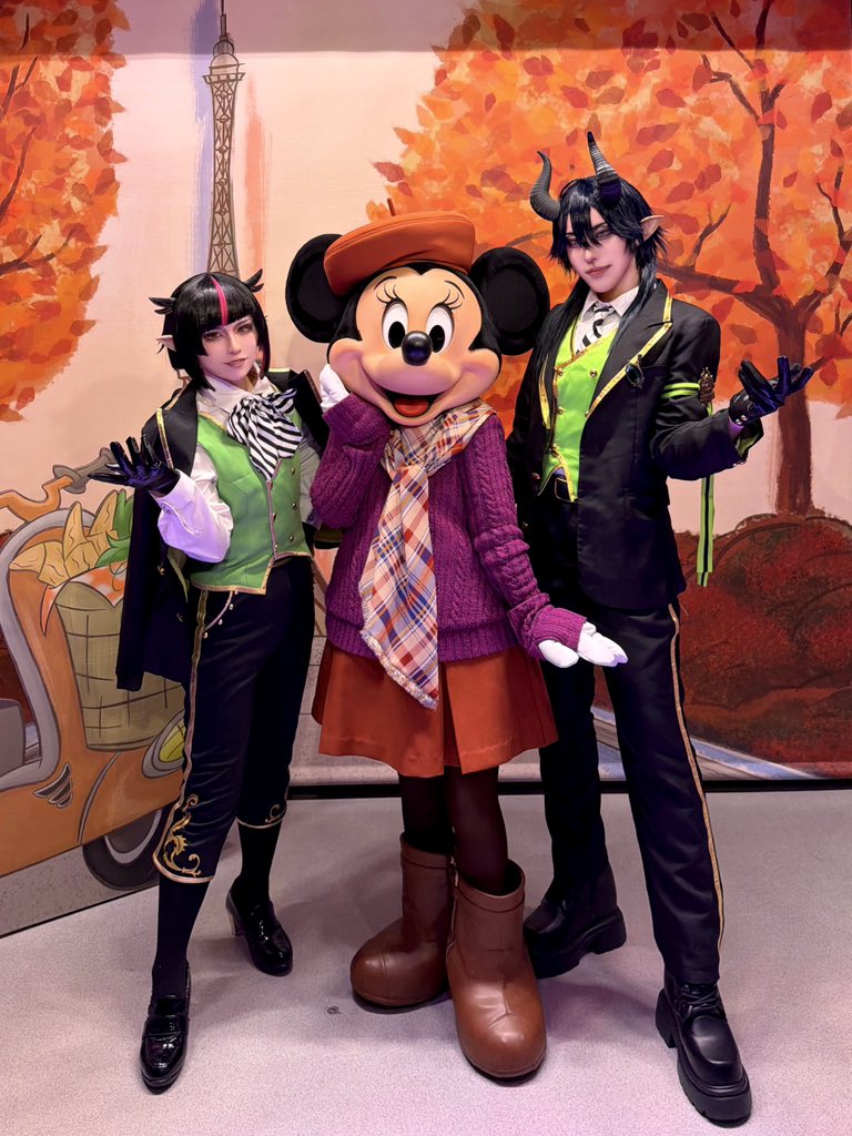 _Sumi_cha's tweet photo. 何とも異色の組み合わせ

 #Dハロ仮装2026  #Dハロツイステ https://t.co/hKQTXEiPzn