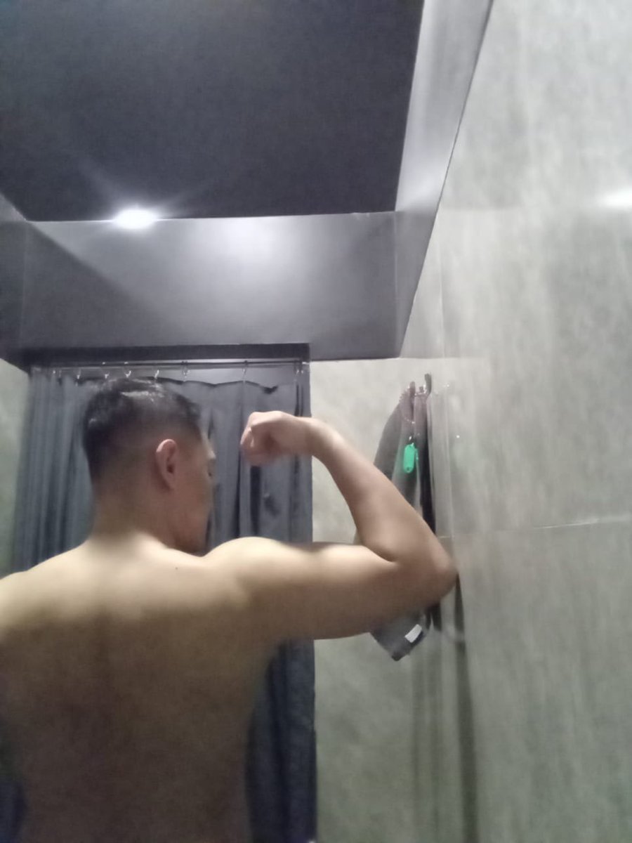 de_javu101's tweet photo. Join the trend #biceptember
Masih valid khan
#gaycirebon
#gayjakarta
#gayjogja
#gaysolo https://t.co/JUuTFTun2t