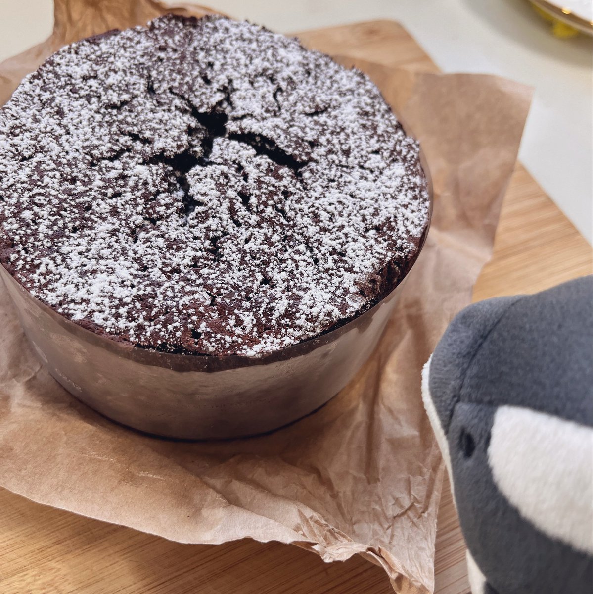 namae_or's tweet photo. お仕事合間の贅沢おやつ…🍫🍰

#Magicwands
#magicwands https://t.co/jb8KmtBdMZ