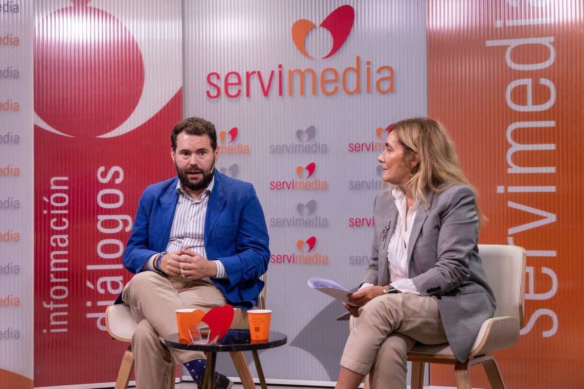 RarasReales's tweet photo. “Tú estás hoy tan tranquilo, te sientes un poco mareado, nublado y lo próximo es que te despiertas ingresado en la UCI”.

Así describió Daniel-Aníbal García, presidente de la Federación Española de #Hemofilia @fedhemo, cómo irrumpe la #PTTa en la vida de una persona.

El Diálogo @Servimedia con motivo #DíaMundialDeLaPtta buscó dar a conocer esta enfermedad rara, grave y todavía poco conocida por la sociedad.

Una crónica 👇👇

https://t.co/PM5NgJWnV3