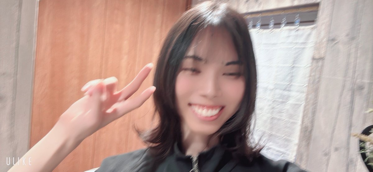NTelvier's tweet photo. 顔面晒しマン https://t.co/ZXyjjwD8vi