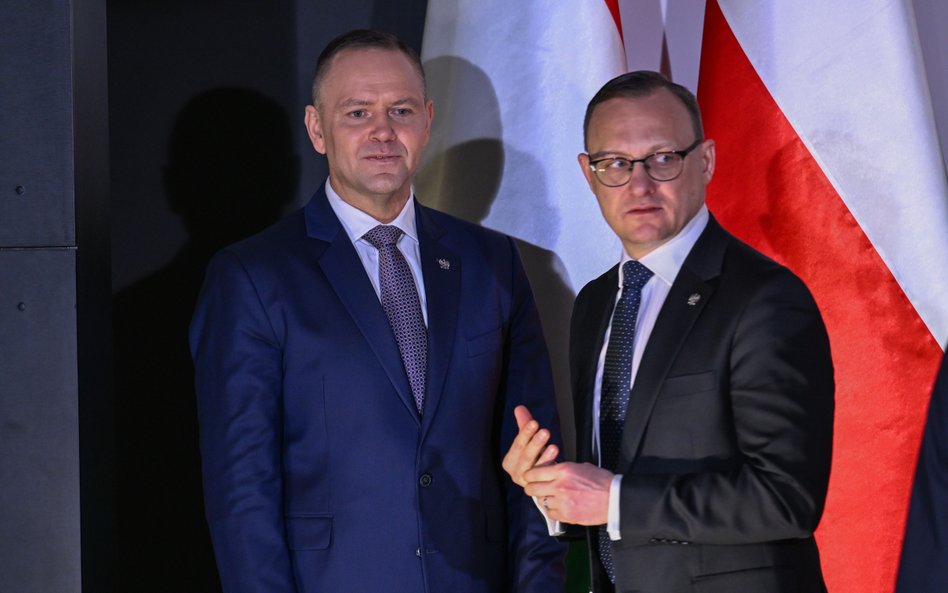 ANNAdust107's tweet photo. Dzieje się !!💥💥
Aneks do raportu z likwidacji WSI ma szanse ujrzeć światło dzienne 😎
Kancelaria Prezydenta mówi Rudemu otwartym tekstem "Jeżeli premier zdecyduje się na kontrasygnatę, to dokument zostanie odtajniony nawet jutro" -  rzecznik głowy państwa Rafał Leśkiewicz.
Jest grubo.