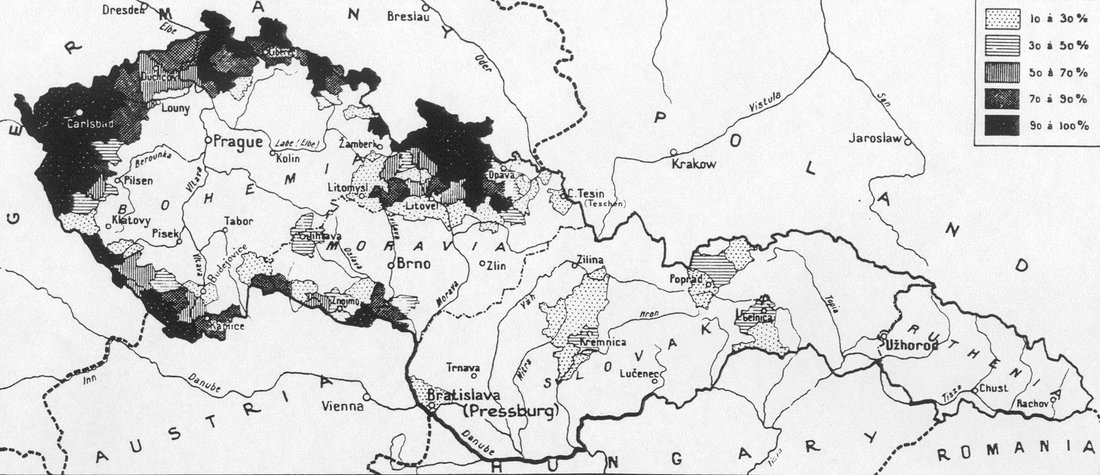 ForadeMapa's tweet photo. Hoxe hai 88 anos as potencias europeas asinaban os acordos de Munich cos que se obrigaba a Checoslovaquia a ceder os Sudetes e o sur de Bohemia e Moravia ó III Reich.  

Seica ía ser a última demanda territorial de Hitler e concederlla garantía a paz pra unha xeneración en Europa https://t.co/7DoUDAp0B8