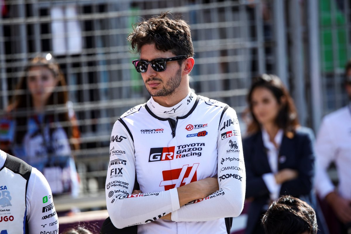 LeSprintEdition's tweet photo. « Ce n’est absolument pas la fin de ma carrière en Formule 1 ! » 🚨

Les mots d’Esteban Ocon après son départ de Haas. 

Quelle suite pour le pilote français selon vous ? 

#F1 #BahrainGP https://t.co/u0SvpMctUL