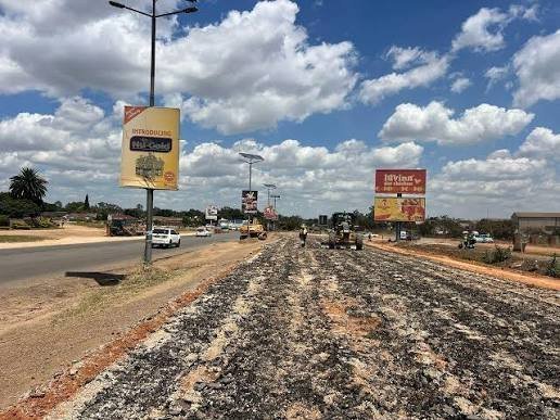 pattymash26's tweet photo. For anyone using the Simon Mazorodze–ZBC stretch, the roadworks are no longer just talk. You can see the machinery and construction activity on the ground. Let's give the project time to finish properly. ##VakaZim #EDworks #Vision2030 #NDS2 https://t.co/gMkTaMkUeG