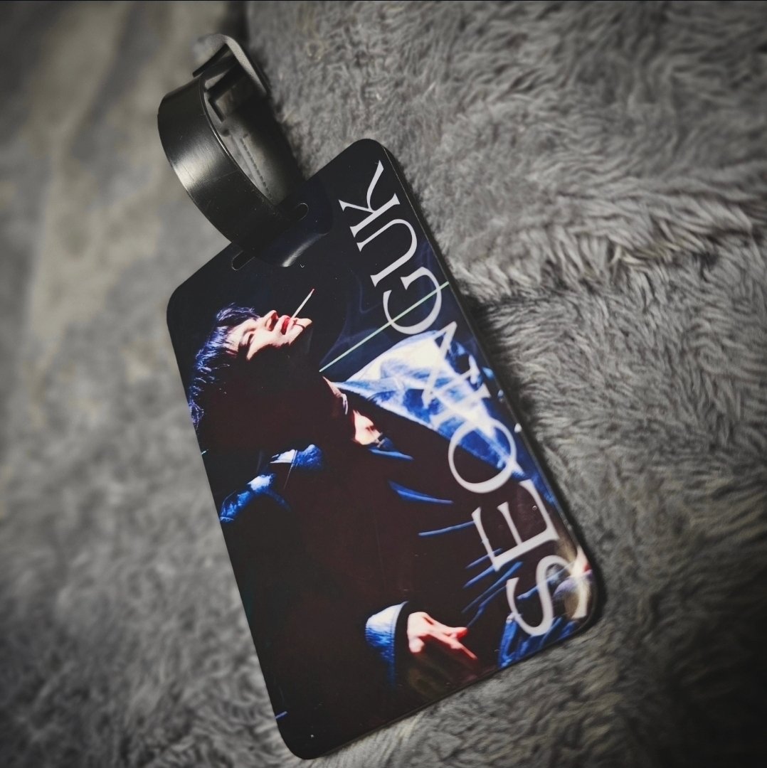 bitnalae's tweet photo. 🎁-carrier label tag

[2026 SIG HBD EVENT🎂]
블랙을 삼키다🖤💜

TOKYO | @domocafe1
DATE | 10/23-25

OSAKA | @dreamfactory326 
DATE | 10/22-25

#서인국 #ソイングク
#SeoInGuk #徐仁國

해시태그💜⬇️
#HappySig_LovelyDay https://t.co/VDbf4ltAlZ