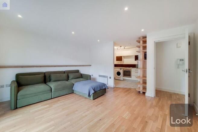 LookProperty's tweet photo. TO LET 🏡

The Bow Connection, E3 📍

£1,750 pcm 💷

1 bedroom apartment in private modern development. Open plan kitchen/living room, plenty of natural light, spacious bedroom and good size lounge leading to double patio doors onto a private terrace.

https://t.co/kb1gz2rI8u https://t.co/IE6yXwyPx2