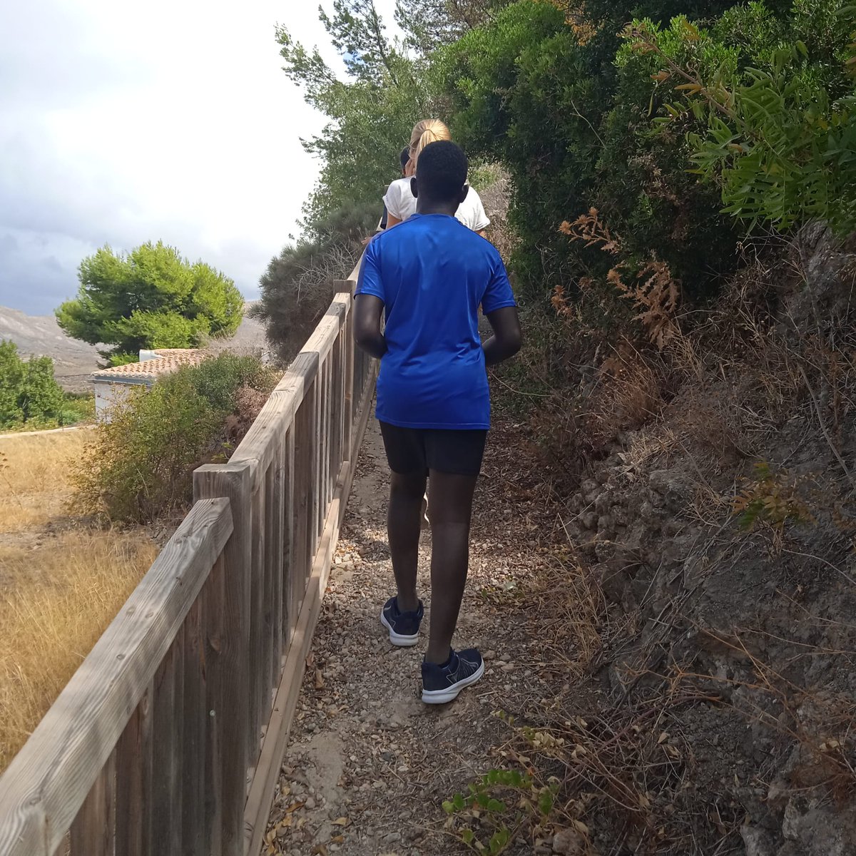 aNOESSO's tweet photo. Los niños/as y adolescentes del C.P.M. Casa “La Fuente” han disfrutado del contacto con la naturaleza recorriendo la Vía Verde de Lucainena de las Torres y visitando los antiguos Hornos de Calcinación.
Una jornada para compartir, aprender y construir experiencias juntos💚 https://t.co/zQaQraGd31