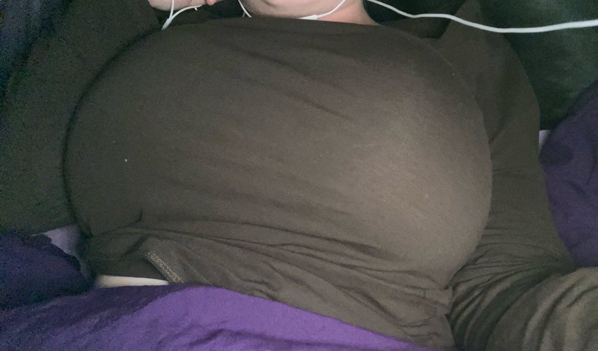 miathecuckold08's tweet photo. hmu to see what’s underneath. #nsfwtwt #nolimit #kinky #sexting #lowlvl #bigtit https://t.co/1asOKCdh5j
