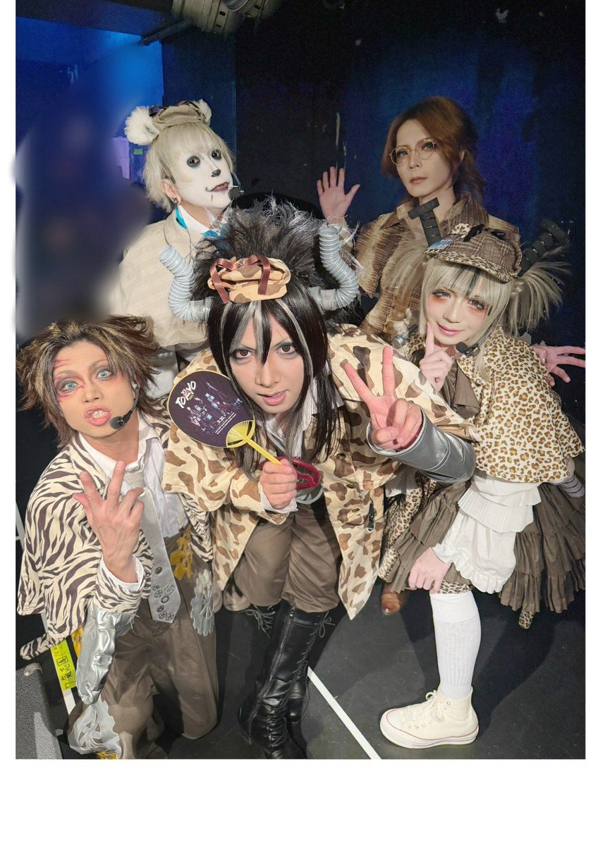 ensokuchan's tweet photo. 2026.9.30(水)Spotify O-EAST
バグサミ東京

きっと1/15のZepp新宿のチケットも売れたし、
10/15池袋サンシャインのフリラにもみんな来るんだろうなぁ〜
な本日のセットリストはこちら！

1.先天名探偵
https://t.co/QeM66MBzqU
2.飛び出すメガネ
https://t.co/yoDNZDvYPk
　MC
3.戦慄!!悪魔の肘バン人形
https://t.co/BimAPGVeYp
4.机上の空論実行部隊
　MC
5.流星雨
6.新未来工場キメラ21
https://t.co/R0brpUIAlA
7.狂ったセカイと時計仕掛けの神様

2時間やる予定だったけど後に先輩が控えてるので終わりました！
命拾いしたなぁ！
みんな笑ってくれよな！