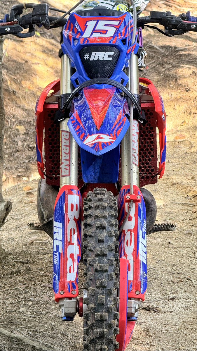 he_is_mooshi's tweet photo. 間 に 合 っ た 😎 😎 😎
バイクに乗れる喜びを噛み締めてます。
心も体も生き生きしてる🔥🔥
#全日本HED #DAISEN
#irctire #irc https://t.co/YhcNxHUwwR