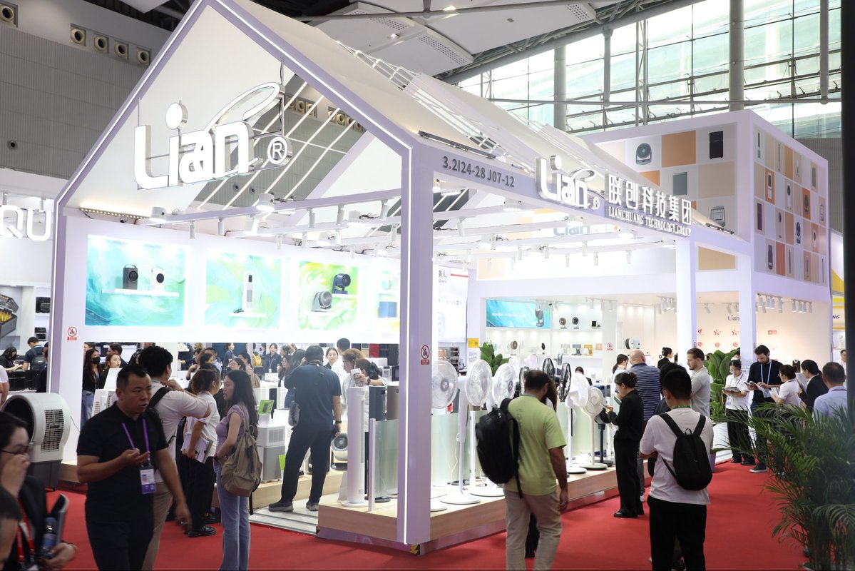 SZLC1993's tweet photo. Q4 sourcing sprint is on📢
See real‑unit demos in‑person this October.

📍HK Electronics Fair Oct 13‑16 ｜1B‑A12
📍Canton Fair Oct 15‑19 ｜3.2I24‑28, 3.2J07‑12

Flexible OEM‑ODM. Come discuss your project.

#CantonFair #HKElectronicsFair #homeappliance #trending https://t.co/u822PAwGFz