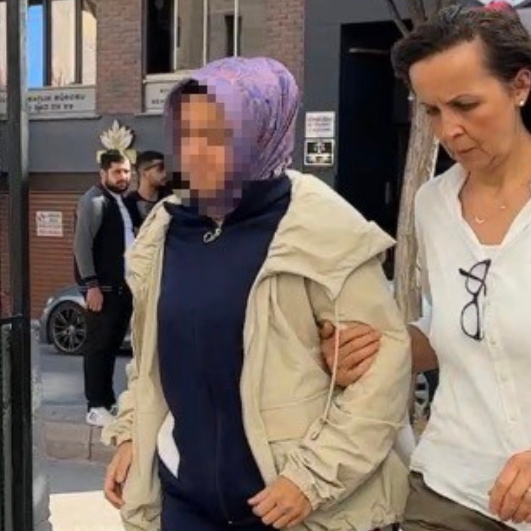 bosunatiklama's tweet photo. Bilirkişi raporunda Elif Mavi Avli'nin ölümüne neden olan sürücü %100 kusurlu bulundu.

▬ Aile, dosyadaki bilirkişi raporuna itiraz etmişti. https://t.co/0CDpEgwF5v
