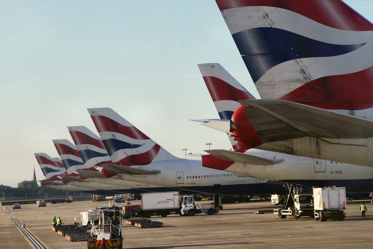 Springtech_UK's tweet photo. Over 900 aircraft have been delivered so far in 2026. ✈️

Deliveries are up 9% year-on-year, marking the strongest performance at this point since 2018.

Great to see an industry we manufacture #springs and precision components for thriving!

Read more: https://t.co/YE7X9Fkv8M https://t.co/4GBOgkqsC8