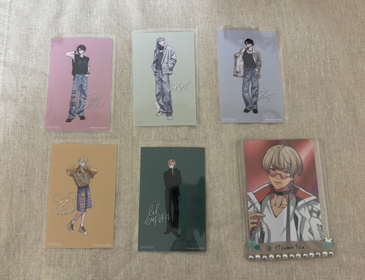 t1ramm1su's tweet photo. 【 交換 】 ParadoxLive パラライ  LOOK BOOK 缶バッジ Gプリ メタリックカード　特典

〔譲〕アレン 四季 依織 北斎 紗月 玲央 甘太郎 東夏 凌牙 賢太 晴臣

〔求〕同種 夏準

𓏸郵送のみでのお取引
1点~ お気軽にお声掛けください https://t.co/86pTMNQsX2