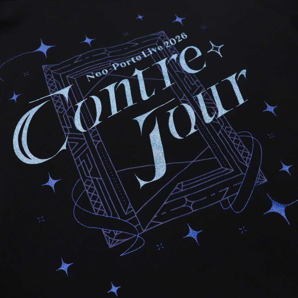 NeoPorte_info's tweet photo. 【✨グッズ紹介①✨】

「【Contre-Jour】事前販売グッズ」一部商品をご紹介🔍

・パーカー
・メタルキーホルダー付きトートバッグ

Contre-Jourのこだわりを詰め込んだパーカーとトートバッグのご紹介です！
パーカーのデザインはラメが入ったキラキラ仕様👀✨
大容量のトートバッグには、ここでしか手に入らないオリジナルのメタルキーホルダーも付属しております🙌
事前販売の受注期間は明日まで！是非お見逃しなく！

■公式ショップURL
https://t.co/6yW29mdQZe

※リングライトを除くすべての商品は「受注販売」となります。
※リングライトのみ「在庫販売」となります。

#NeoPorteショップ