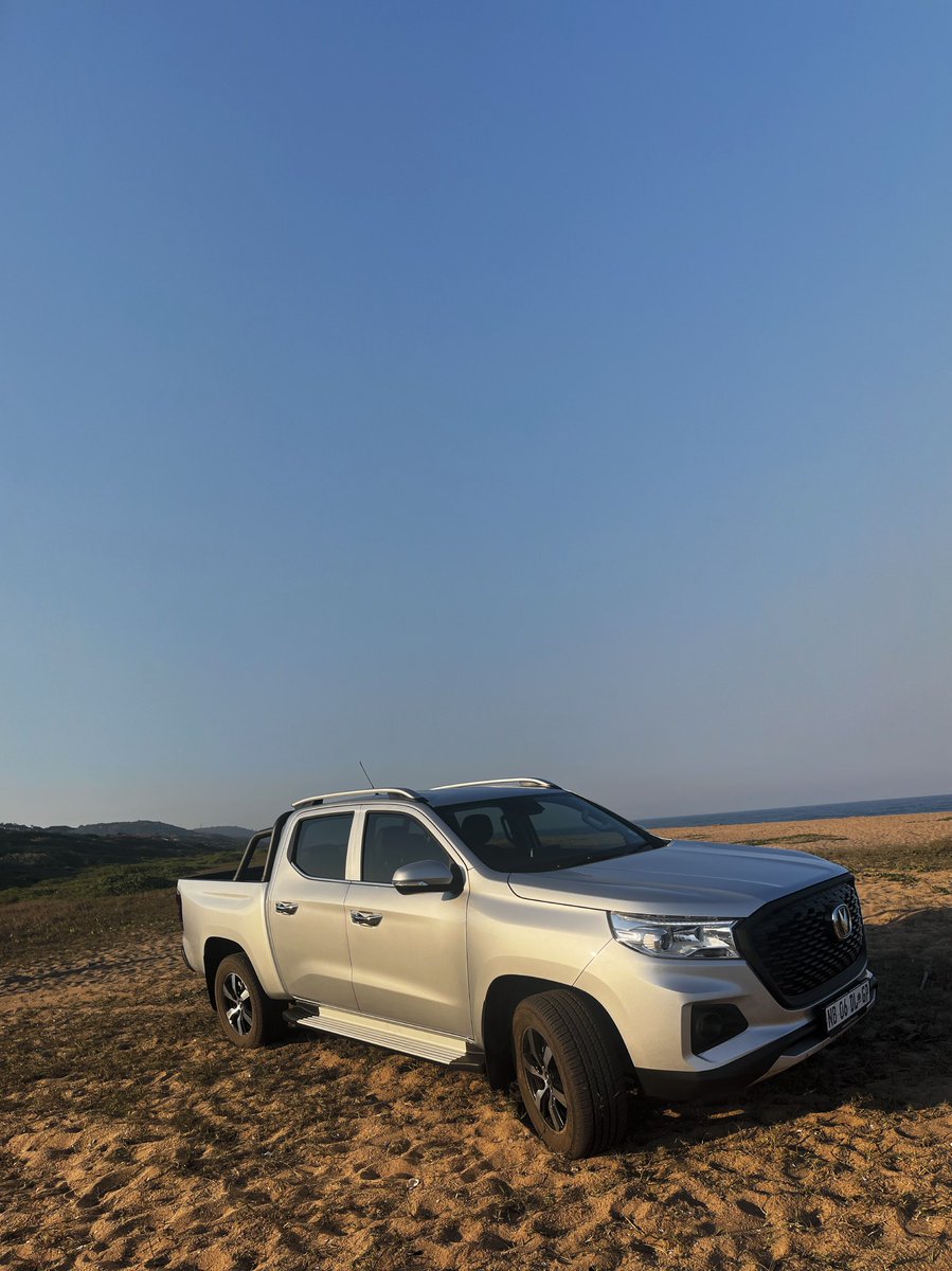 bugletwit's tweet photo. The new kid has arrived. The Changan Hunter 4X4 pairs proper bakkie road presence with a 171kW/390Nm turbo petrol and a genuinely refined cabin. Full review in this month's Bugle.

#ChanganHunter #Changan #TheBugle https://t.co/OEllbfZFhB