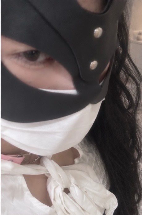 cdchaeyeon's tweet photo. 장갑낀 손으로 만지고싶어 뭐든..! https://t.co/LTjb0EsyLF