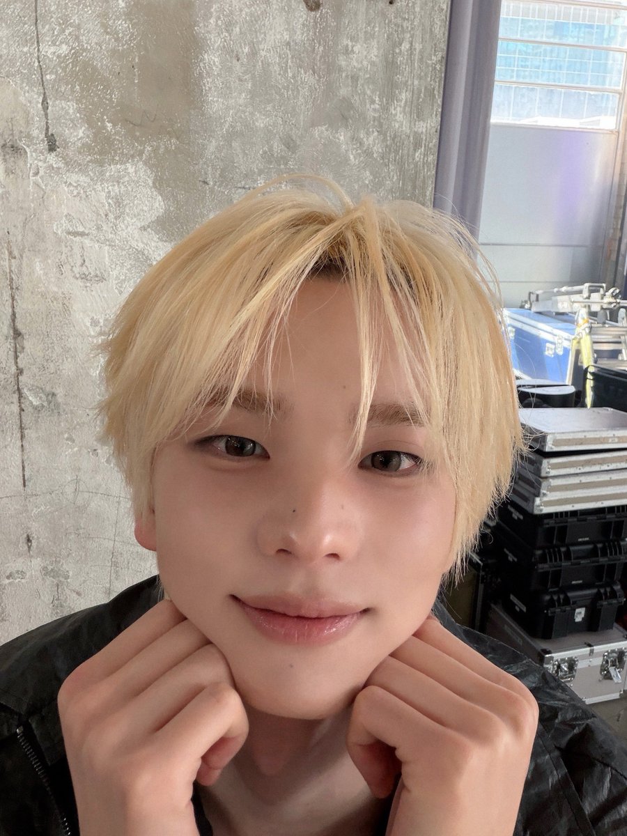 worldiseasy's tweet photo. 난 정환이 이 아부지같은 볼찌빵이 왜 이렇게 웃기니 귀여워 진짜 https://t.co/pV0mx2hGKP