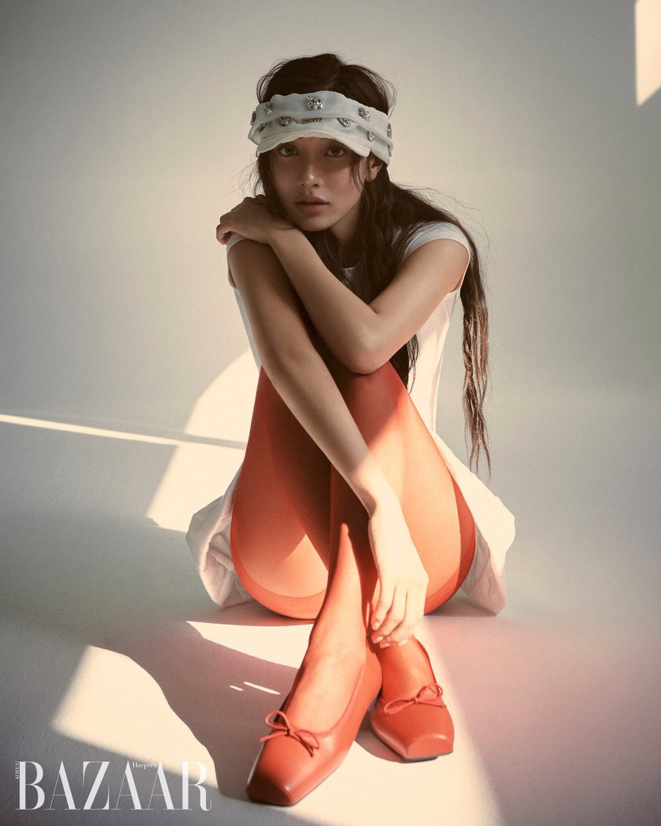 godmitzu's tweet photo. JIHYO FOR ATiiSSU AND HARPER'S BAZAAR KOREA OMG LOOK AT HER https://t.co/f8y66pHuhe