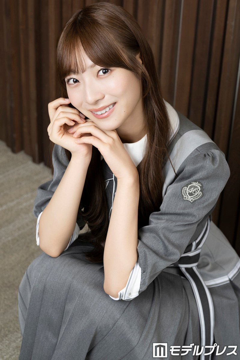 modelpress's tweet photo. 【日向坂46宮地すみれインタビュー前編】

選抜・ひなた坂46の“光と影”
今だから明かせる客席で抱えた悔しさの理由
https://t.co/dliLFtDSrJ

「客席から見るひなた坂46のライブはかっこよくて、メッセージ性が強い要素が含まれているので、がむしゃらに楽しんで輝いているメンバーの姿が本当に眩しくて何度も感動しました。でもあまりにもかっこよかったので、客席から見ていたら自分が何もできていないような気がして」

「自分が本当にやりたいことは明確で、ファンの皆さんと一緒に夢を叶えたいというのが1番の夢なのに、それに近づくどころか、足踏みをしているようなもどかしさを感じていました」

#日向坂46_イチャイチャ虫