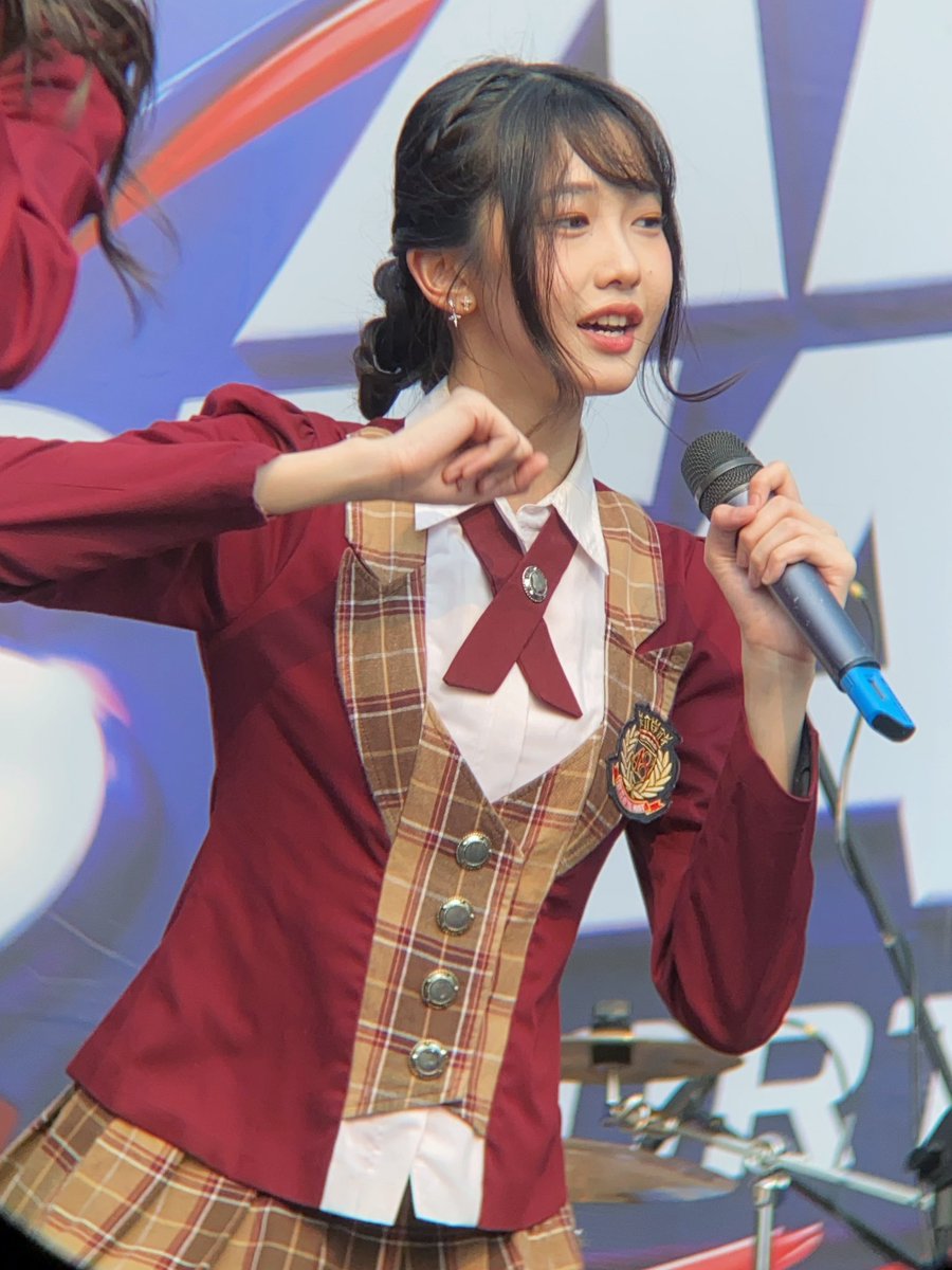 trikpik's tweet photo. .@M_OlineJKT48 https://t.co/Nvv7JG1bLl