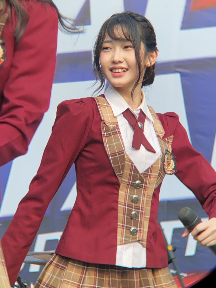 trikpik's tweet photo. .@M_OlineJKT48 https://t.co/Nvv7JG1bLl
