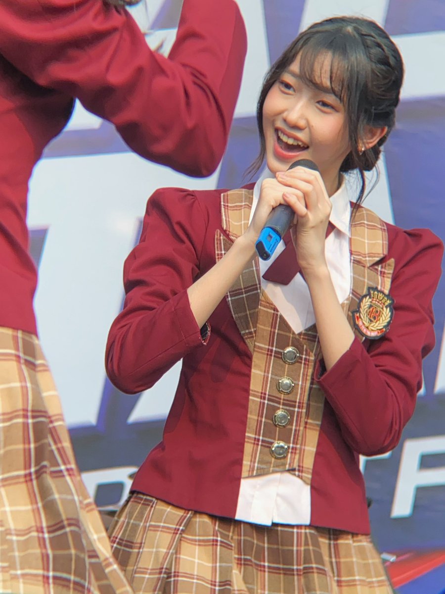 trikpik's tweet photo. .@M_OlineJKT48 https://t.co/Nvv7JG1bLl