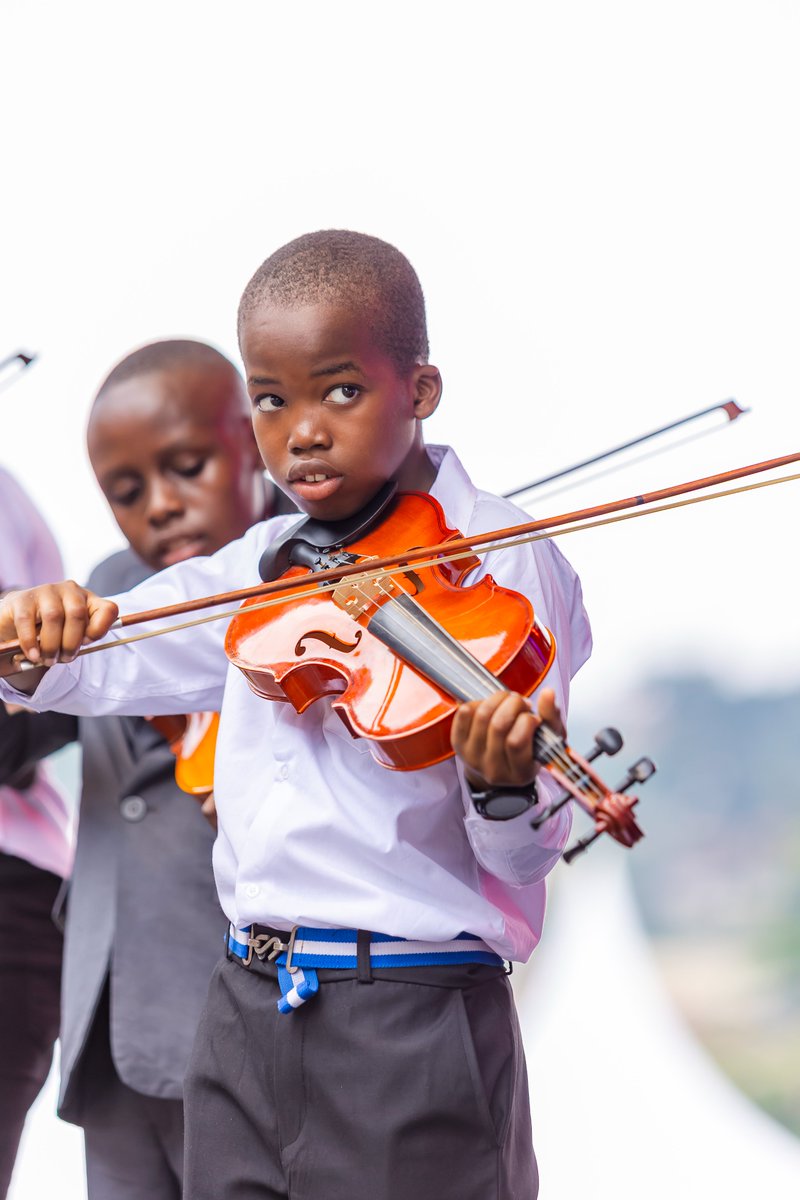 kqprimaryschool's tweet photo. Pushing the boundaries of learning beyond the classroom and your overall exceptions with Violin Classes! Now Available at @kqprimaryschool . To join us; #CallOrWhatsapp: +256 763 788 455/+256 703 255 923 #kqschools #MoreThanJustASchool #NathanAsiimwe #UgandaCranes https://t.co/EfeNTLalhy
