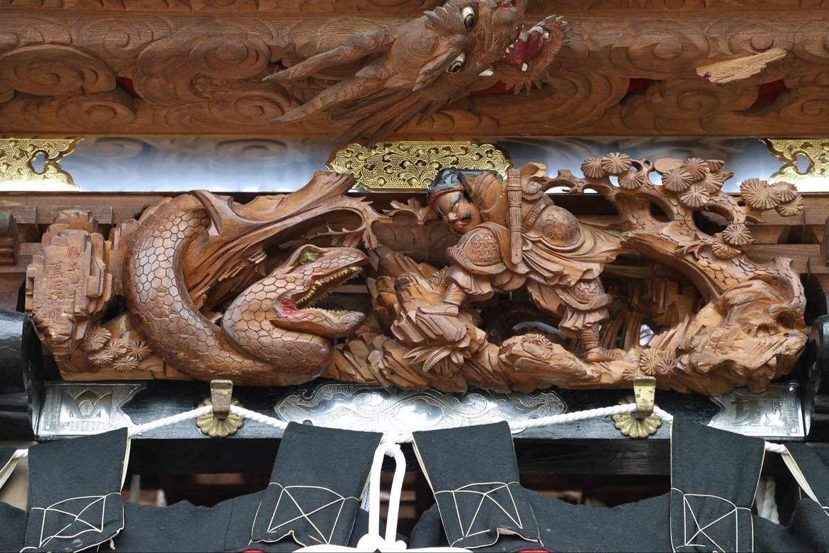 LqDml's tweet photo. 令和8年9月20日
兵庫県三木市
城山町自治会発足60周年「城山祭り」！
城山屋台の町内巡行😀
＃屋台 ＃太鼓台 ＃城山祭り https://t.co/26NARNMvWl