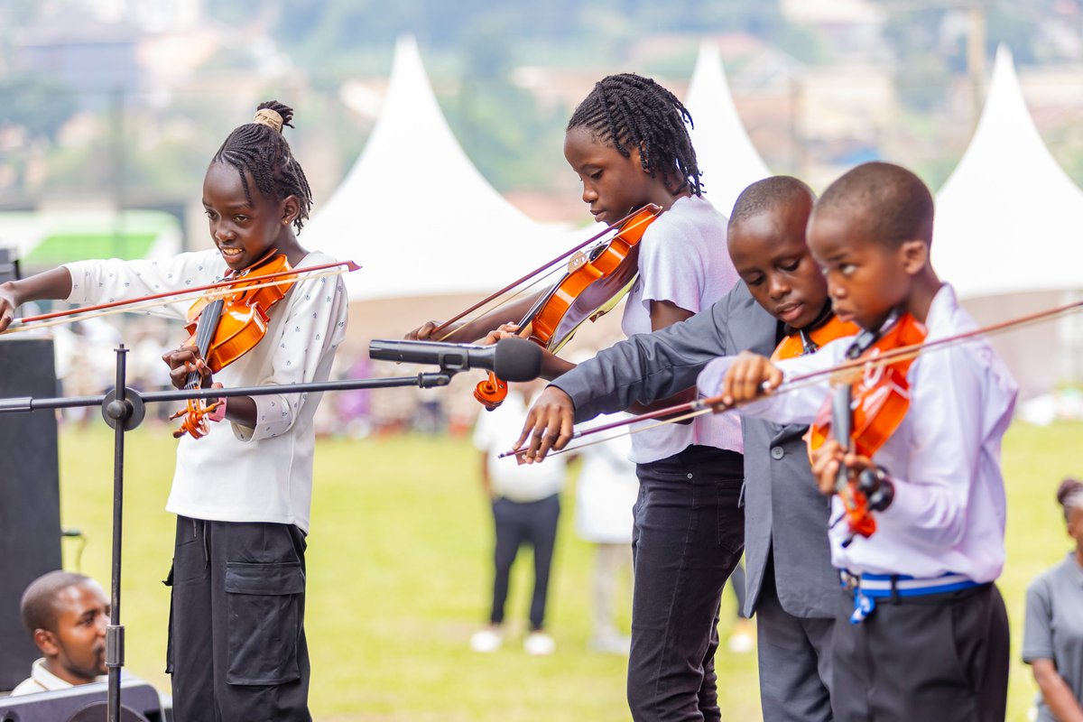 kqprimaryschool's tweet photo. Pushing the boundaries of learning beyond the classroom and your overall exceptions with Violin Classes! Now Available at @kqprimaryschool . To join us; #CallOrWhatsapp: +256 763 788 455/+256 703 255 923 #kqschools #MoreThanJustASchool #NathanAsiimwe #UgandaCranes https://t.co/EfeNTLalhy